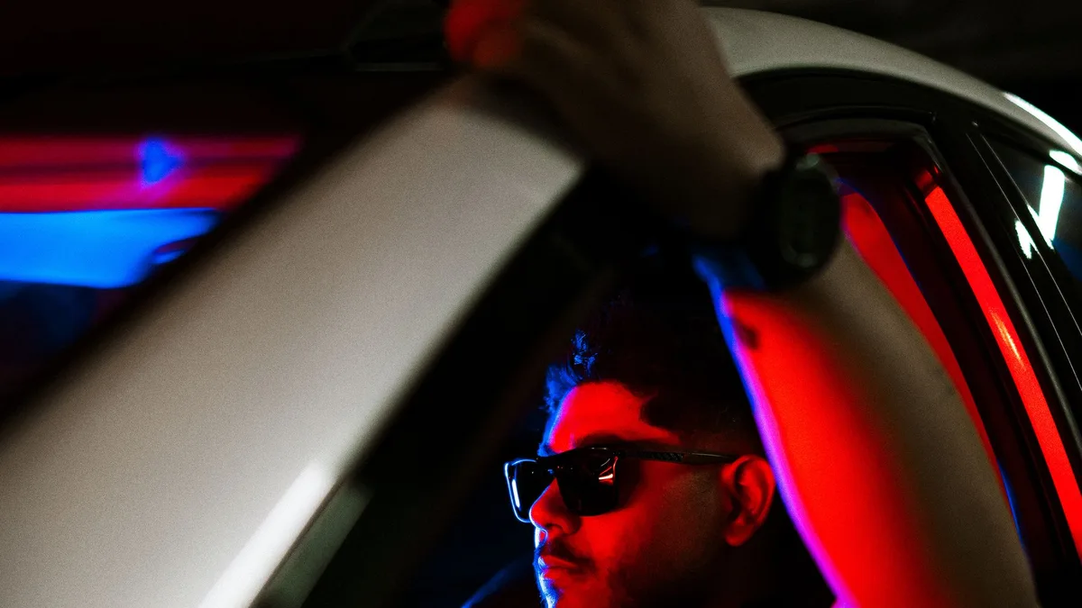 Lentes antirreflexo reduzindo ofuscamento noturno