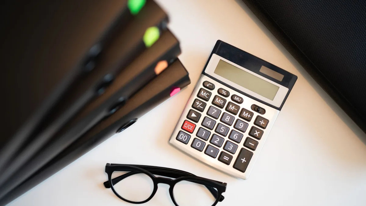 Calculadora e formulário de declaração de Imposto de Renda
